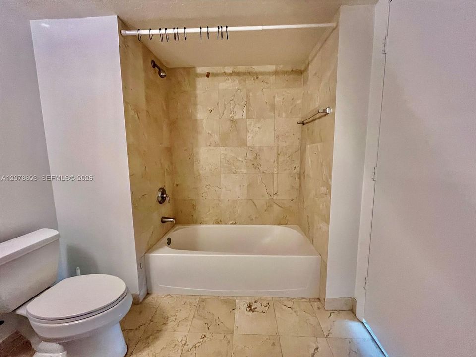 En Venta: $590,000 (2 camas, 2 baños, 1144 Pies cuadrados)