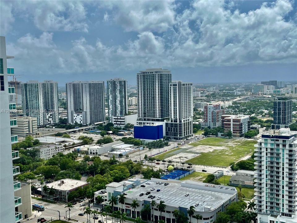 En Venta: $590,000 (2 camas, 2 baños, 1144 Pies cuadrados)