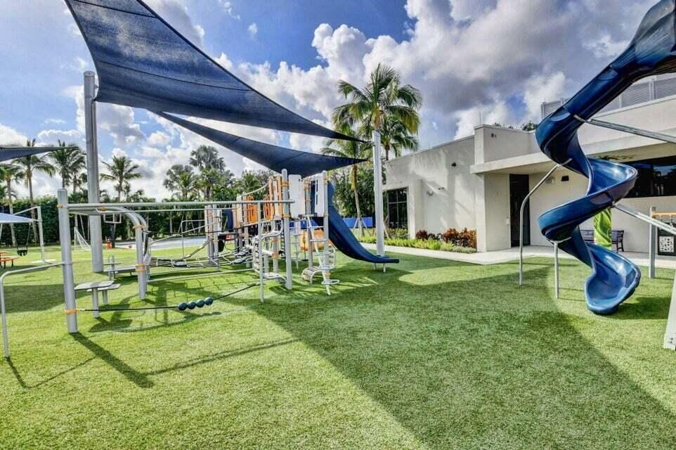Boca Grove Community