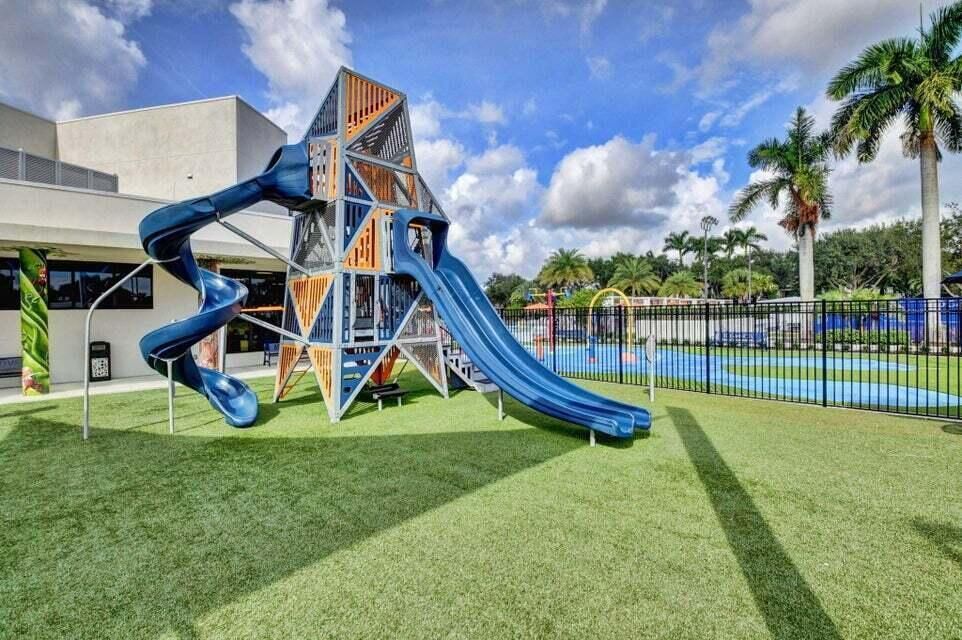 Boca Grove Community