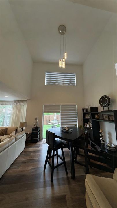 En Renta: $6,500 (3 camas, 3 baños, 2287 Pies cuadrados)