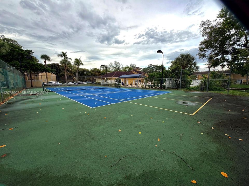 For Rent: $1,799 (1 beds, 1 baths, 558 Square Feet)