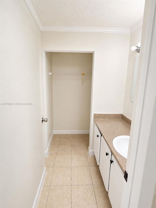 For Rent: $3,400 (4 beds, 2 baths, 2040 Square Feet)
