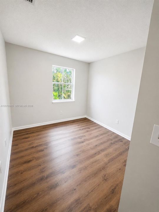For Rent: $3,400 (4 beds, 2 baths, 2040 Square Feet)