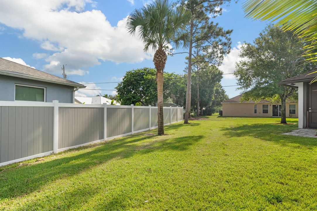 29-print-1949 SW Lawn Ln - 29