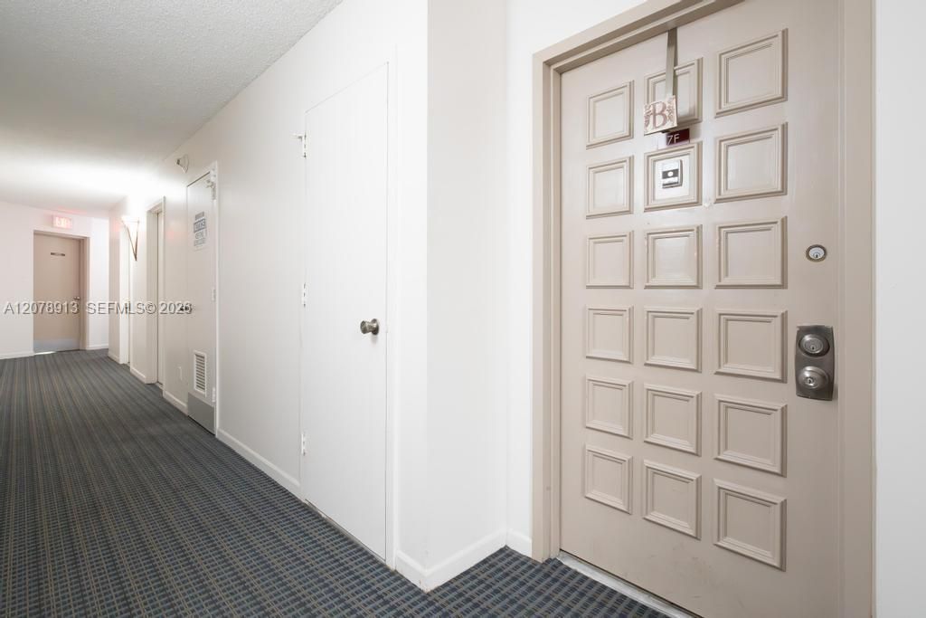 For Sale: $143,500 (2 beds, 2 baths, 1110 Square Feet)
