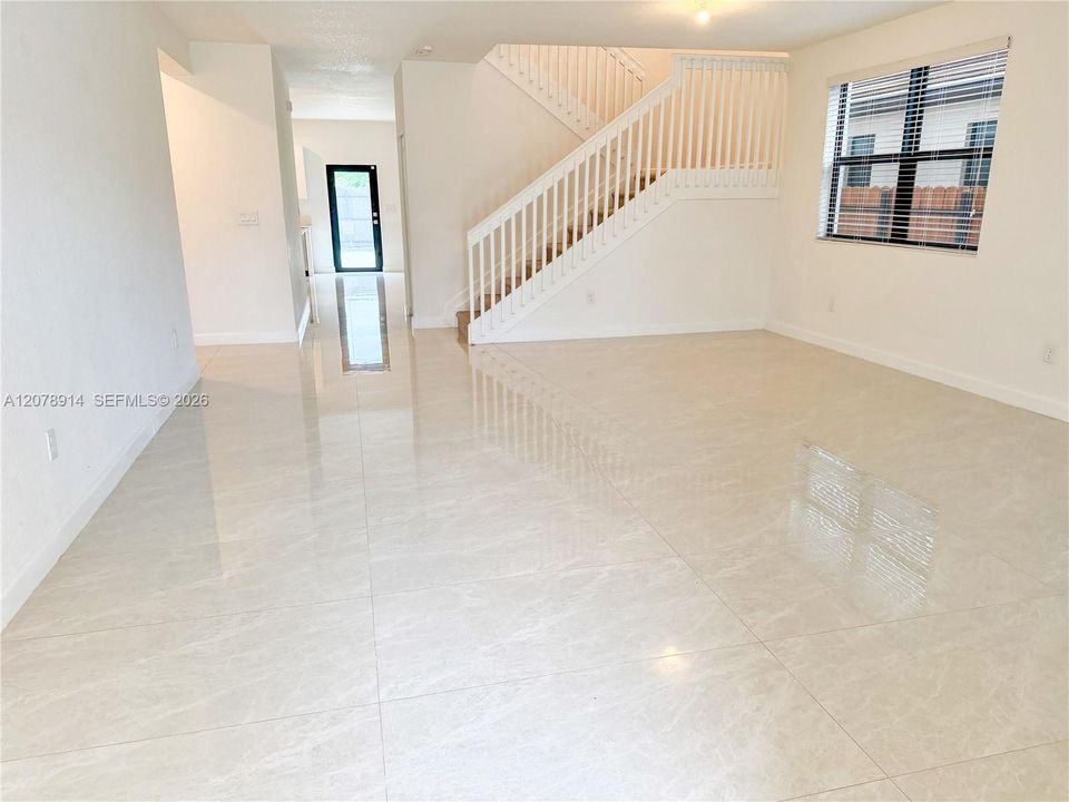 For Rent: $4,200 (4 beds, 3 baths, 3094 Square Feet)