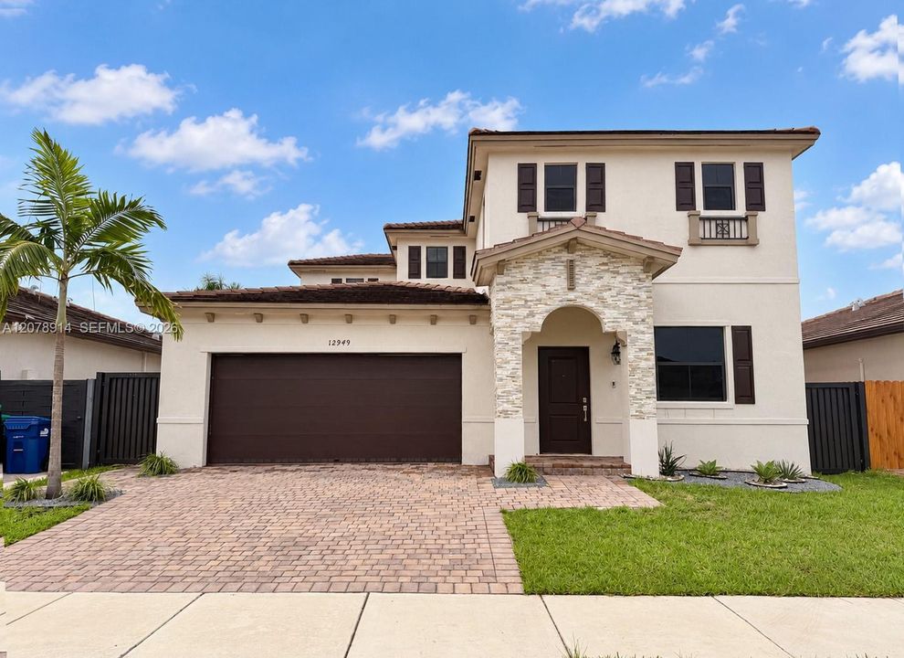 For Rent: $4,200 (4 beds, 3 baths, 3094 Square Feet)