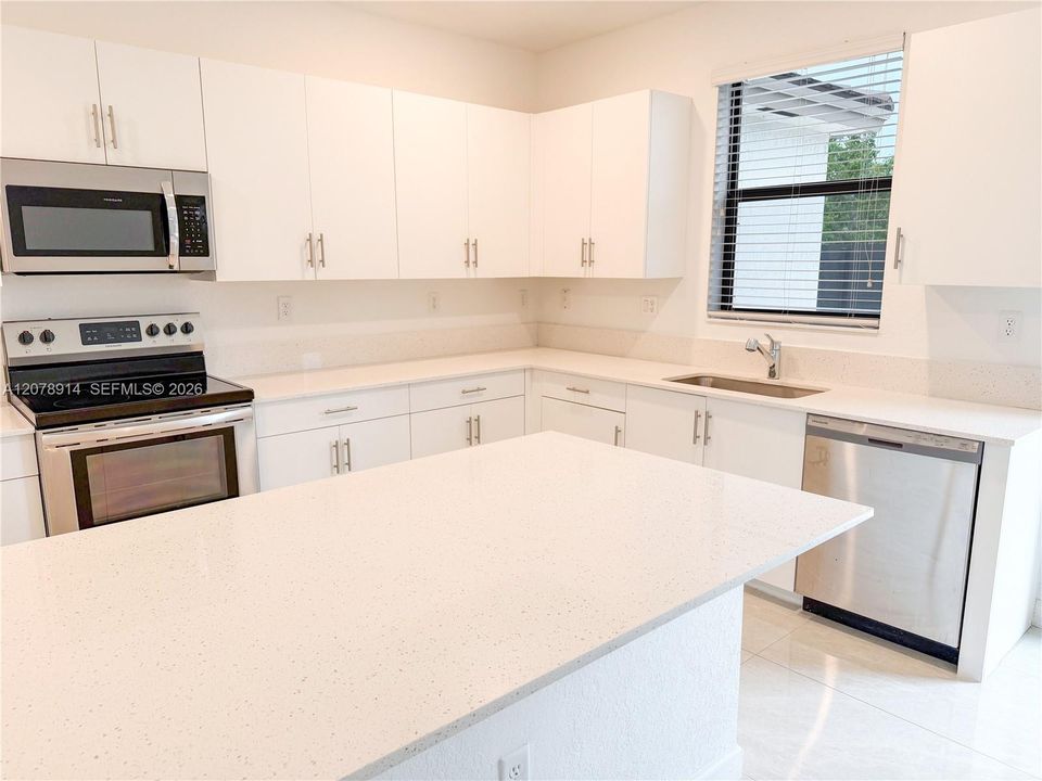 For Rent: $4,200 (4 beds, 3 baths, 3094 Square Feet)