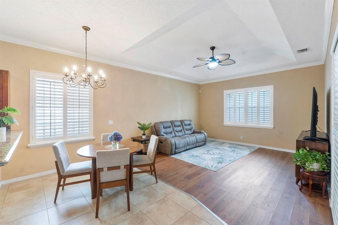 5877 NW 73rd Ct_015