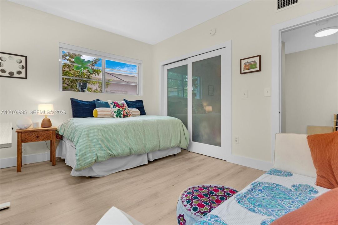 For Rent: $3,400 (2 beds, 2 baths, 1029 Square Feet)