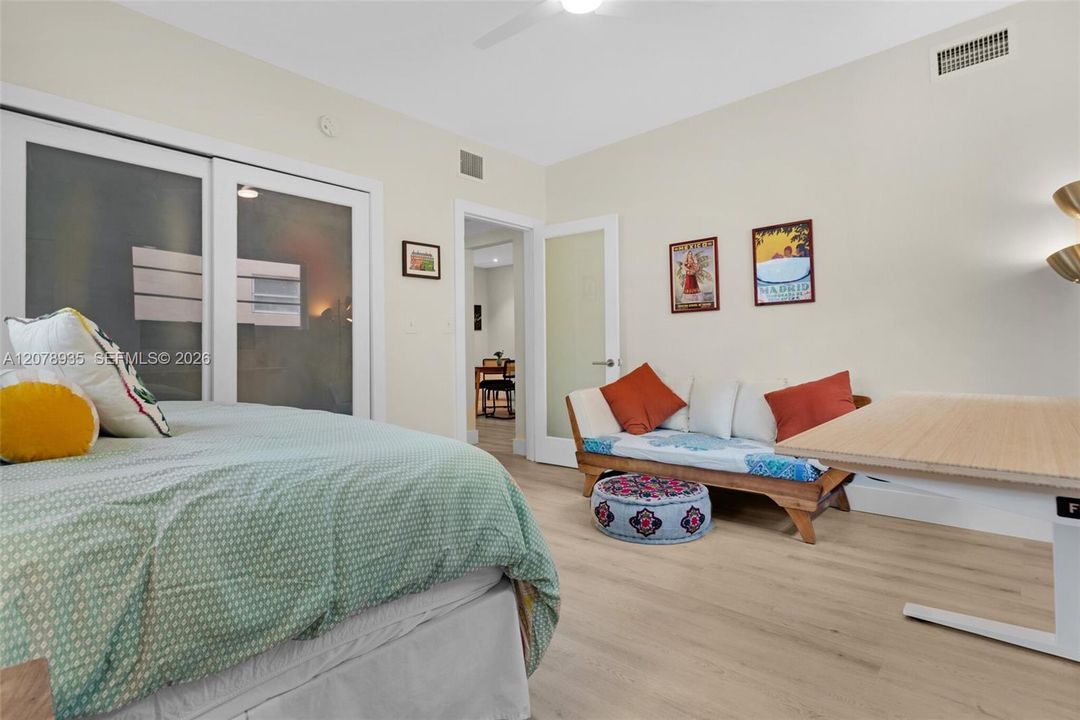 For Rent: $3,400 (2 beds, 2 baths, 1029 Square Feet)