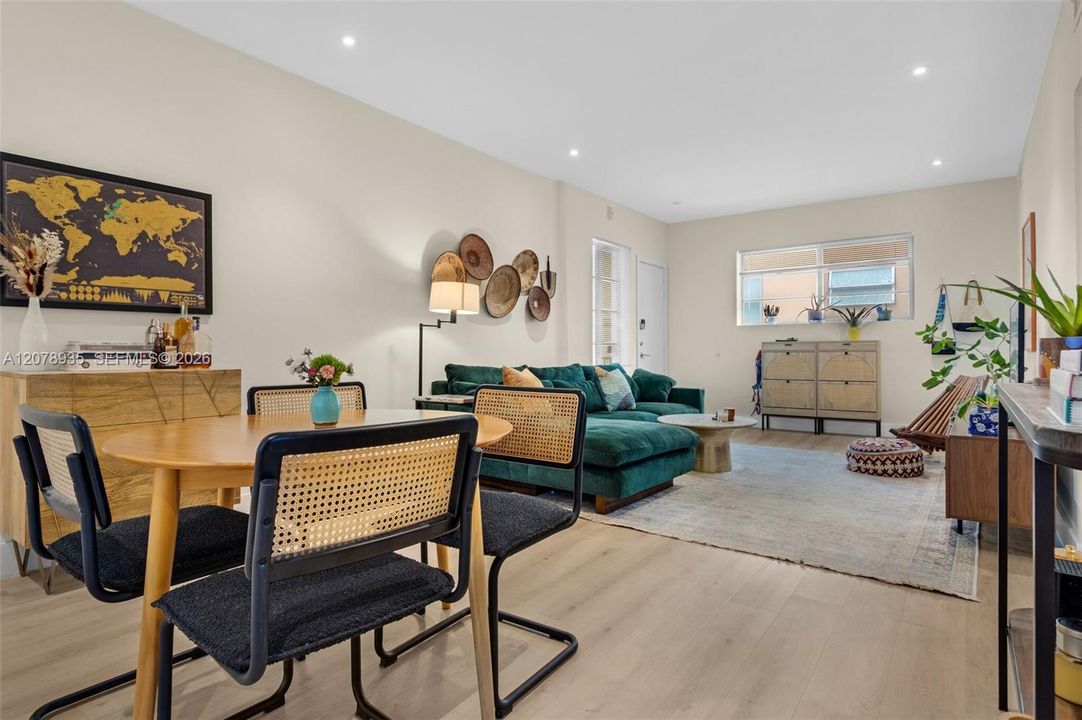For Rent: $3,400 (2 beds, 2 baths, 1029 Square Feet)