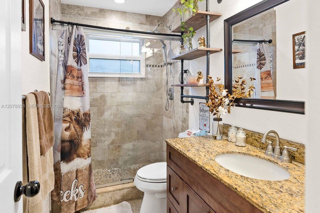 En Venta: $580,000 (3 camas, 2 baños, 1229 Pies cuadrados)