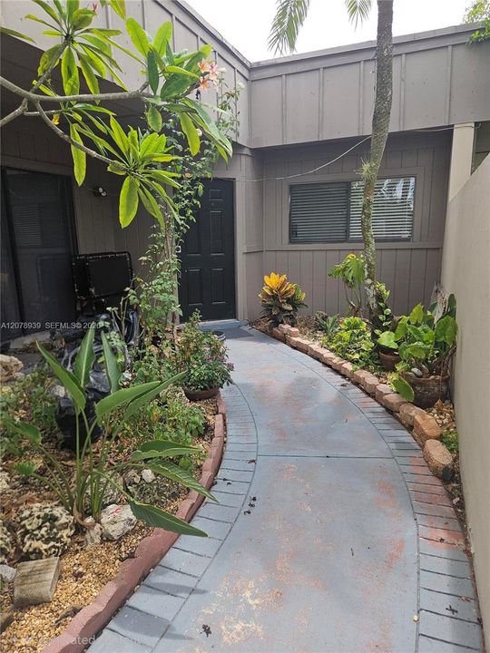 En Venta: $399,000 (2 camas, 2 baños, 1246 Pies cuadrados)