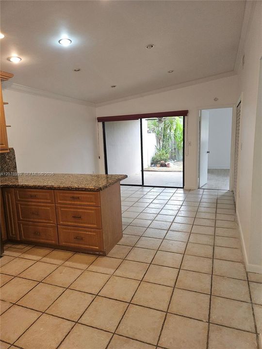 En Venta: $399,000 (2 camas, 2 baños, 1246 Pies cuadrados)