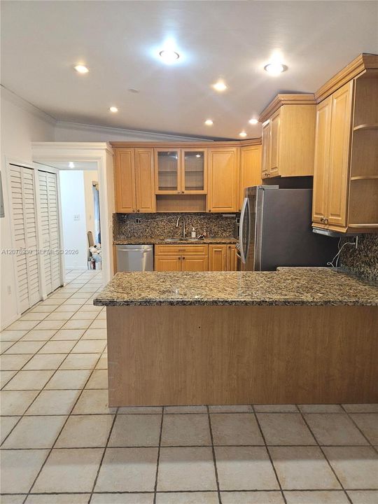 En Venta: $399,000 (2 camas, 2 baños, 1246 Pies cuadrados)