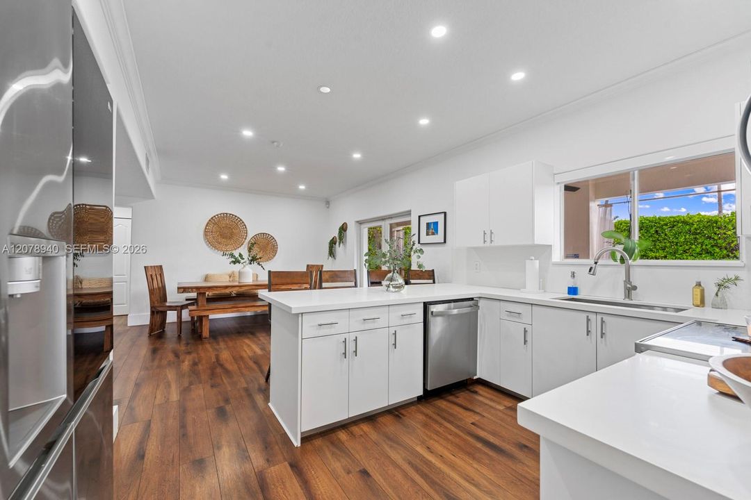 For Rent: $5,950 (5 beds, 3 baths, 2145 Square Feet)