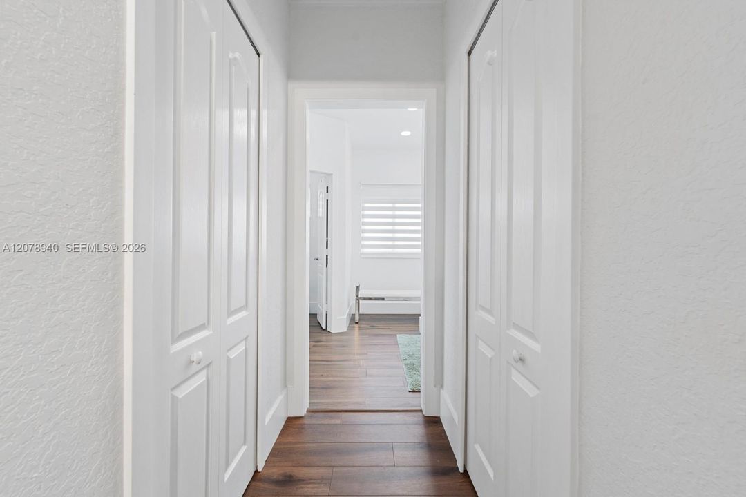 For Rent: $5,950 (5 beds, 3 baths, 2145 Square Feet)
