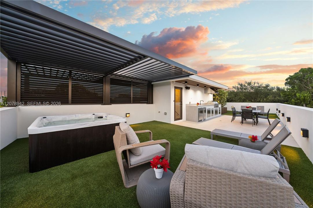 For Sale: $1,599,000 (3 beds, 3 baths, 2187 Square Feet)