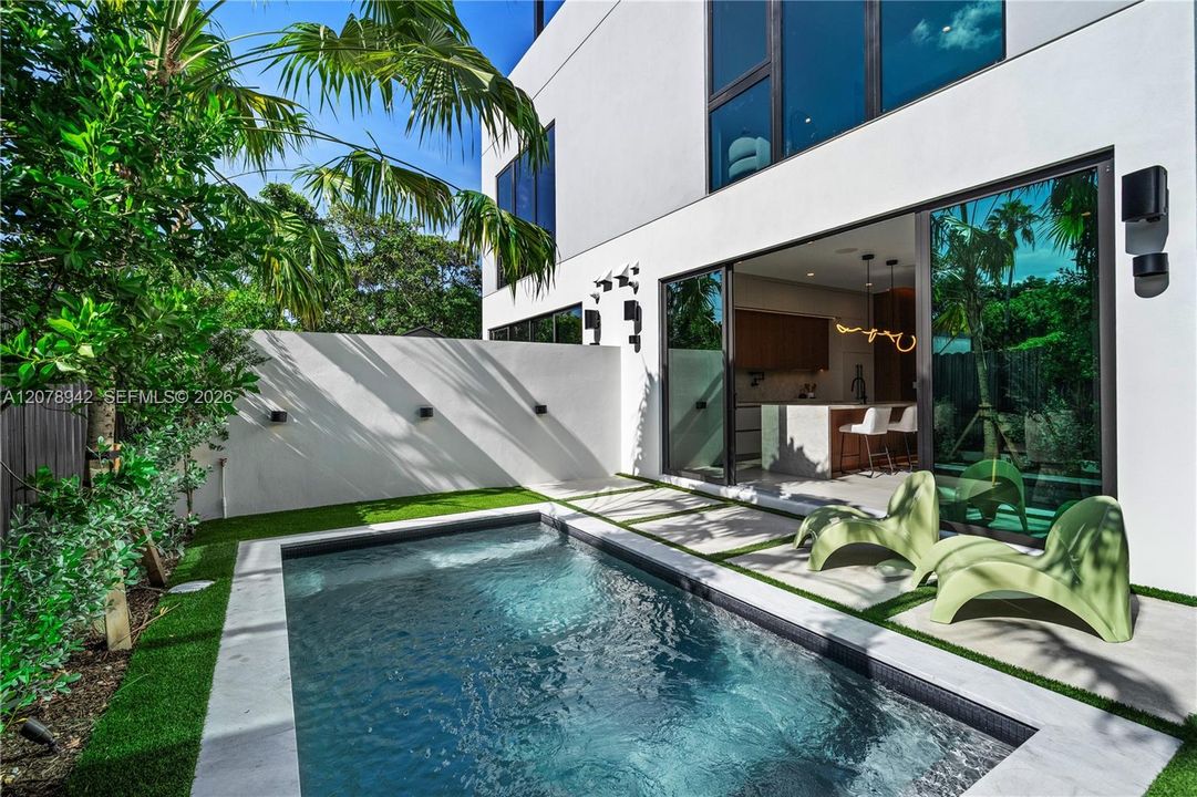 For Sale: $1,599,000 (3 beds, 3 baths, 2187 Square Feet)