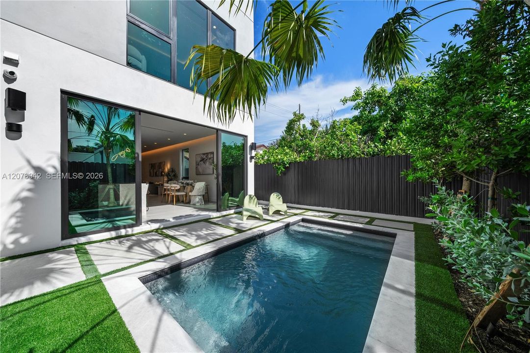 For Sale: $1,599,000 (3 beds, 3 baths, 2187 Square Feet)