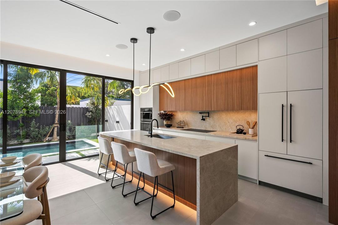 For Sale: $1,599,000 (3 beds, 3 baths, 2187 Square Feet)