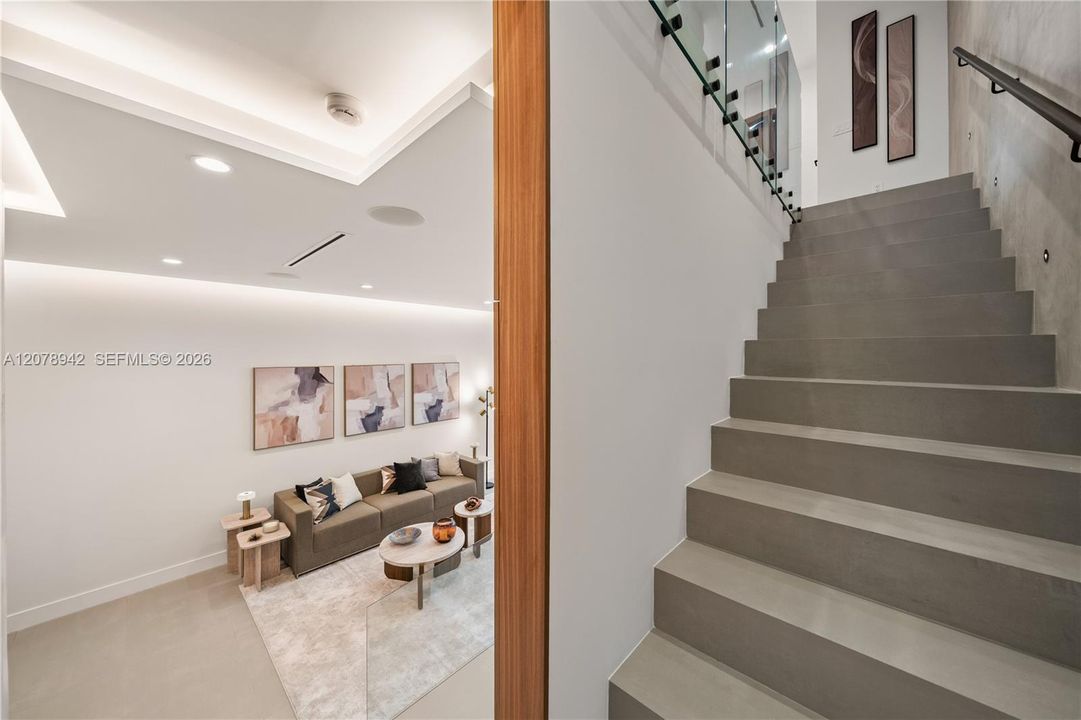 For Sale: $1,599,000 (3 beds, 3 baths, 2187 Square Feet)