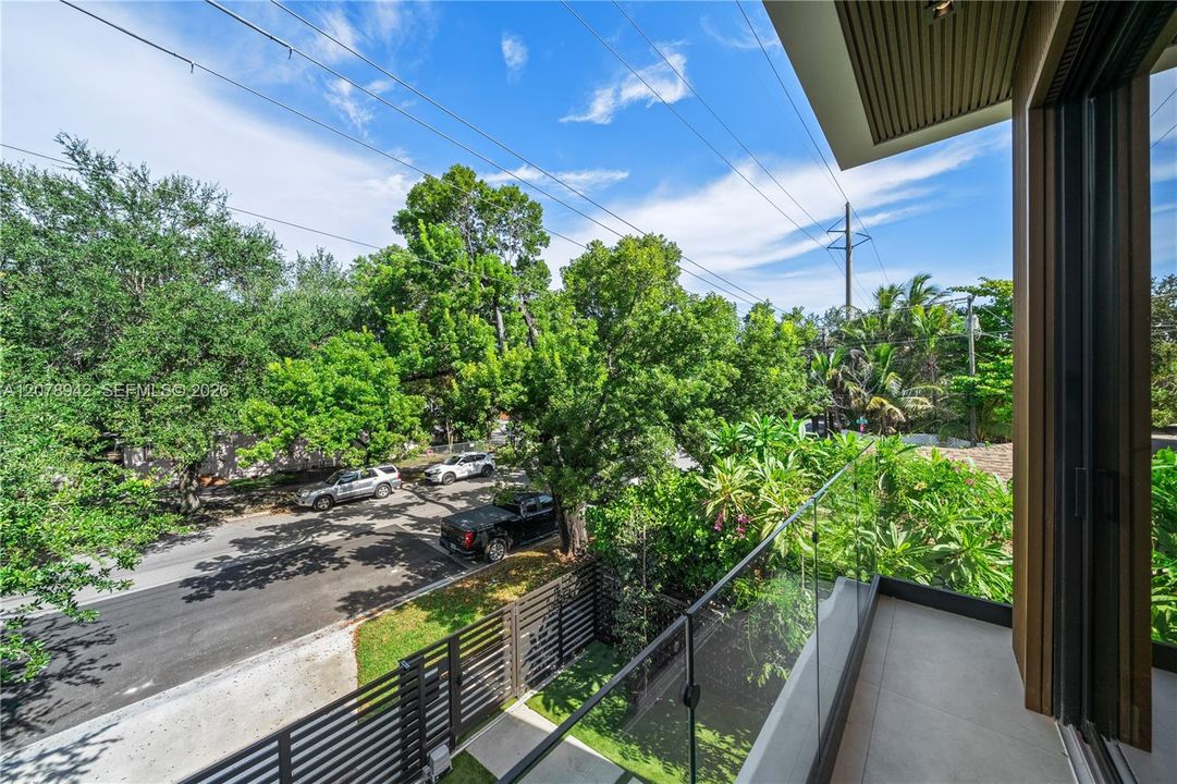 For Sale: $1,599,000 (3 beds, 3 baths, 2187 Square Feet)