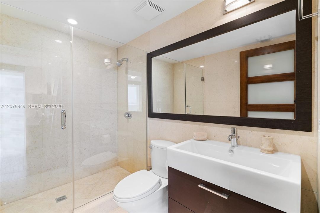 En Renta: $24,000 (2 camas, 2 baños, 1725 Pies cuadrados)