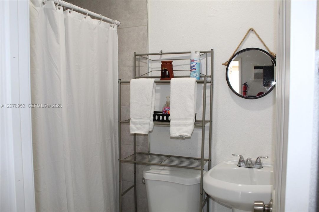 For Rent: $1,450 (1 beds, 1 baths, 0 Square Feet)