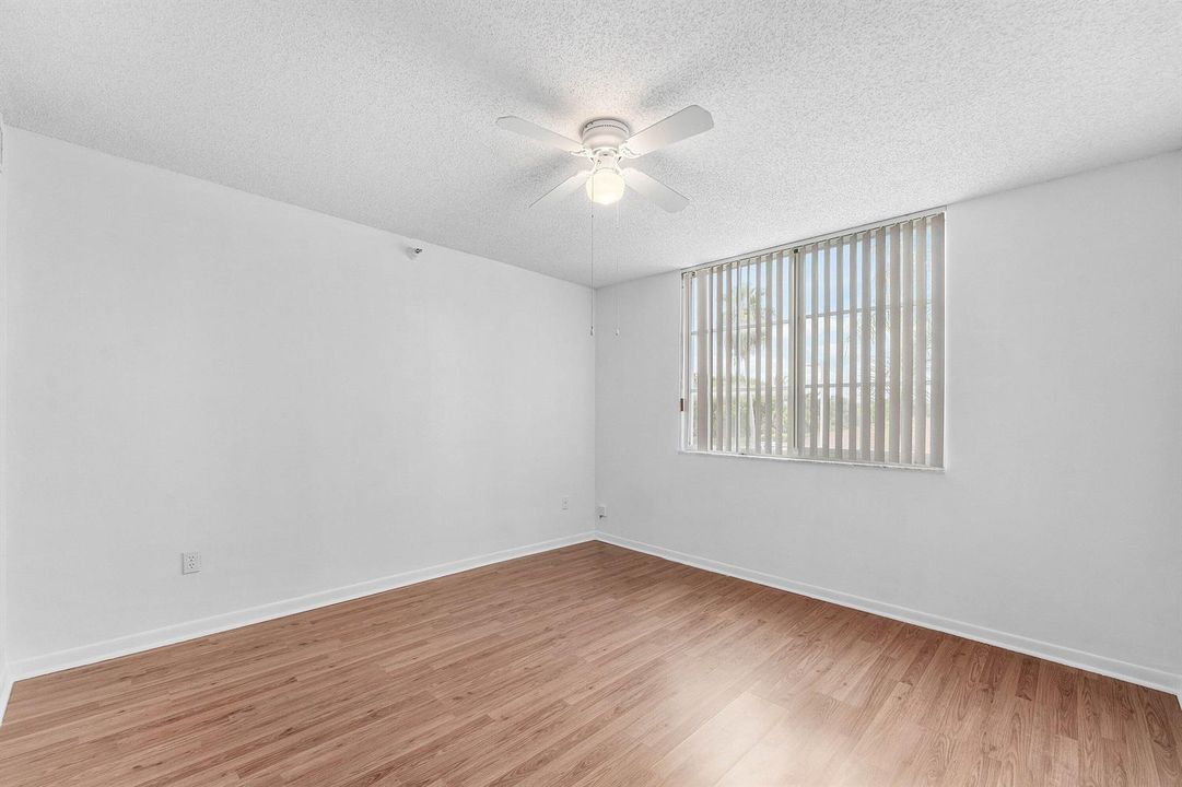 Bedroom #1