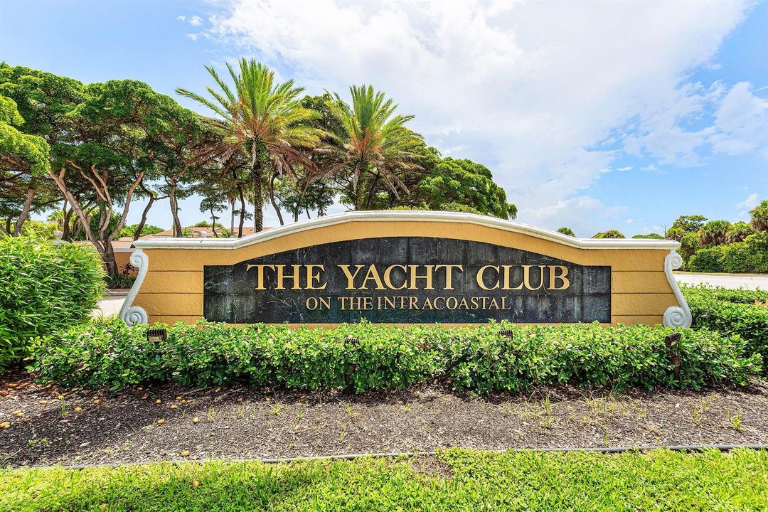 Yacht Club