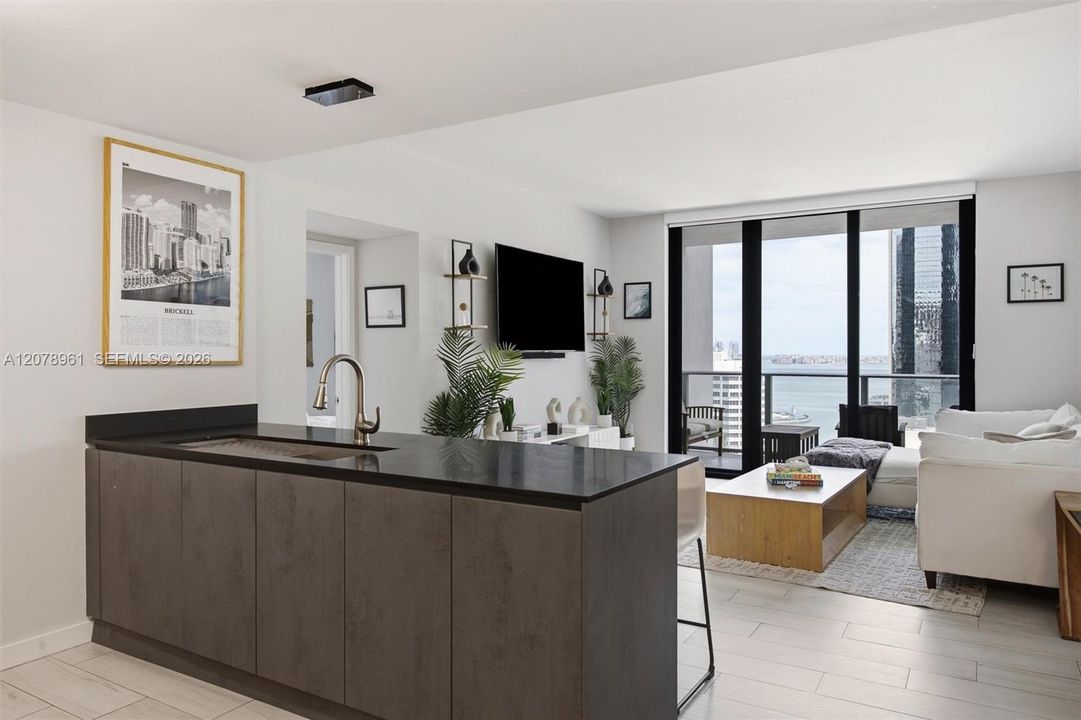 For Rent: $8,500 (2 beds, 3 baths, 1314 Square Feet)