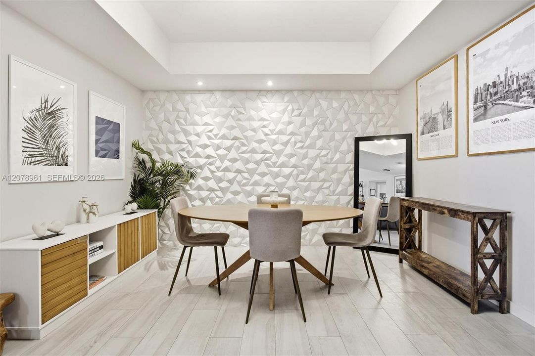 For Rent: $8,500 (2 beds, 3 baths, 1314 Square Feet)