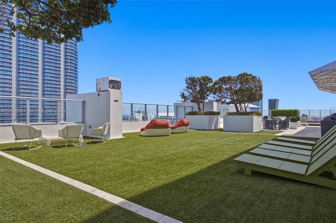 For Rent: $8,500 (2 beds, 3 baths, 1314 Square Feet)