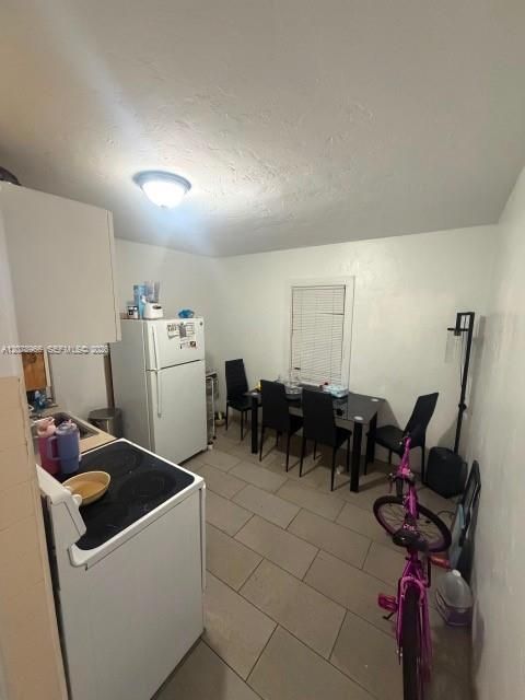 For Rent: $1,500 (1 beds, 1 baths, 2437 Square Feet)