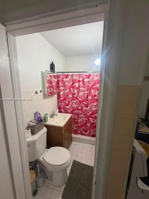 For Rent: $1,500 (1 beds, 1 baths, 2437 Square Feet)