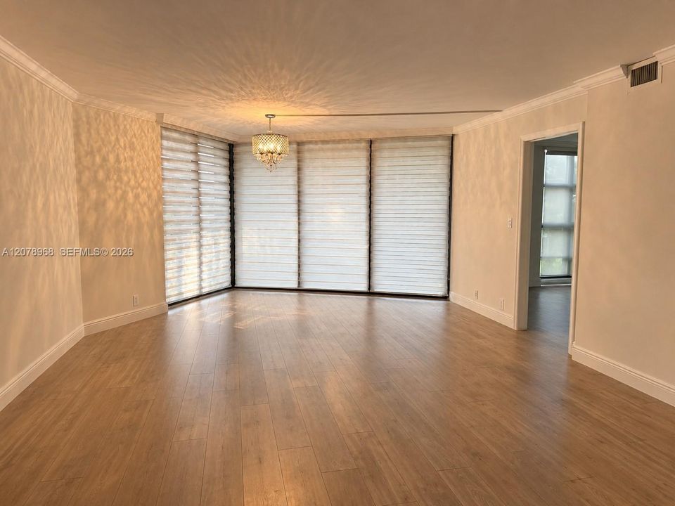 En Venta: $290,000 (2 camas, 2 baños, 1258 Pies cuadrados)