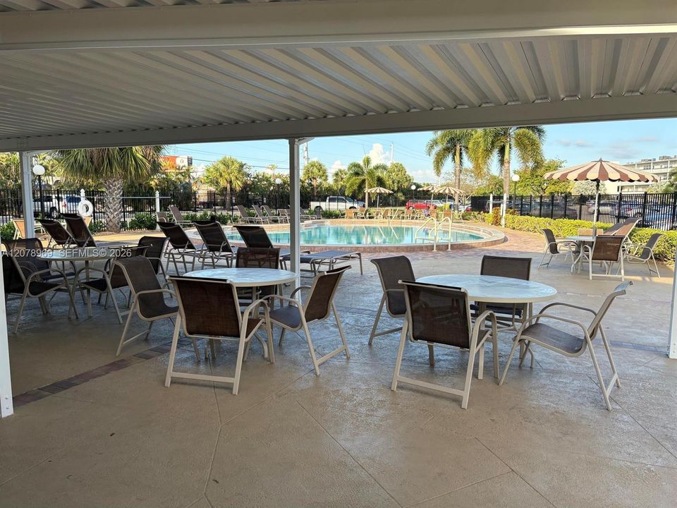 En Venta: $99,000 (1 camas, 1 baños, 702 Pies cuadrados)