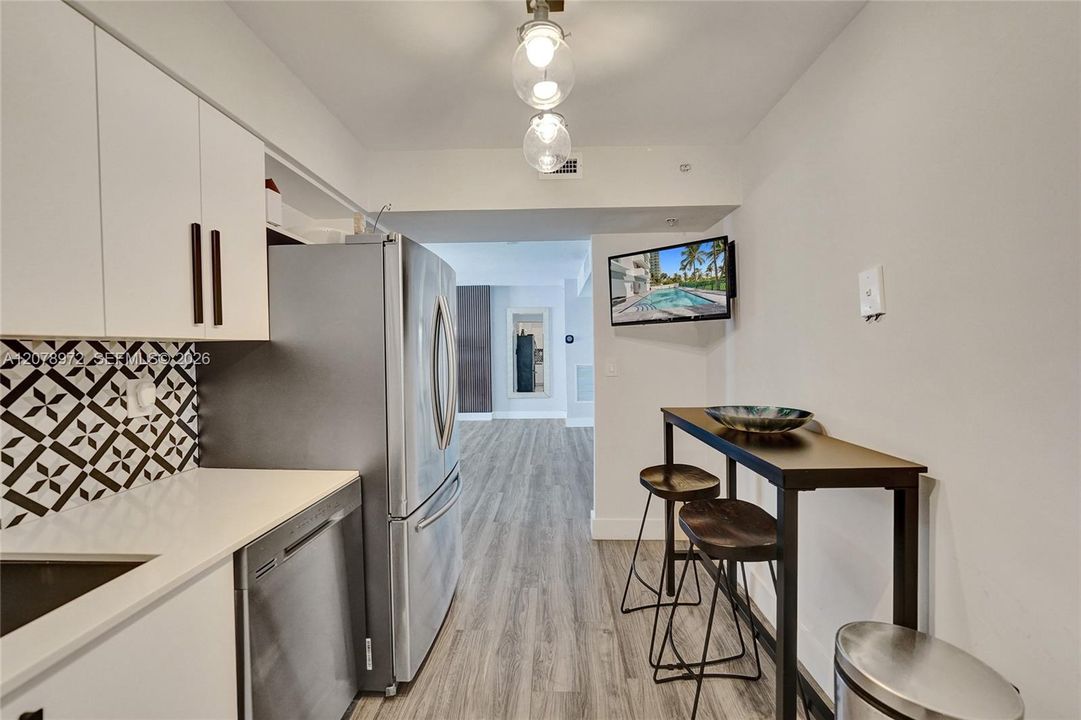 En Venta: $999,000 (1 camas, 1 baños, 905 Pies cuadrados)