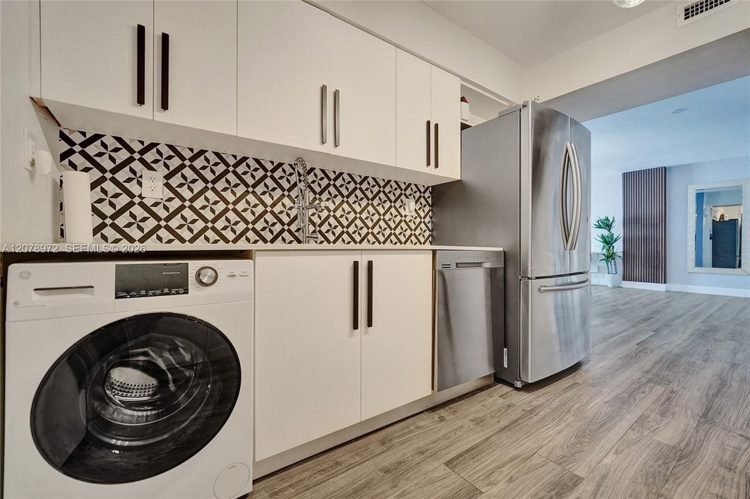 En Venta: $999,000 (1 camas, 1 baños, 905 Pies cuadrados)