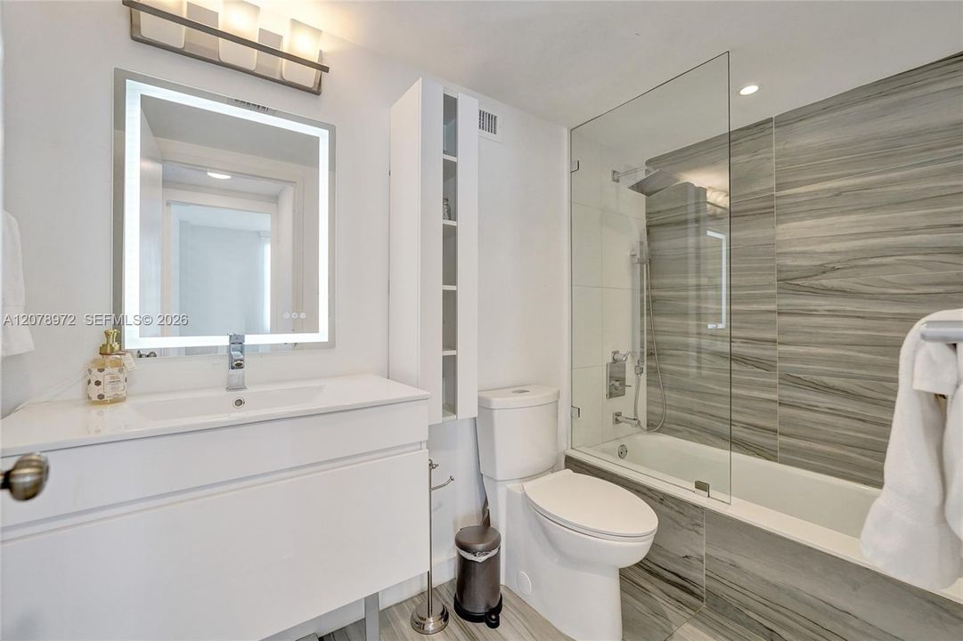 En Venta: $999,000 (1 camas, 1 baños, 905 Pies cuadrados)