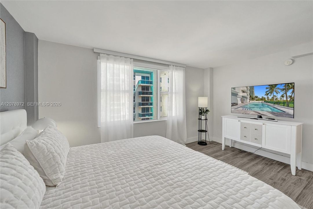 En Venta: $999,000 (1 camas, 1 baños, 905 Pies cuadrados)