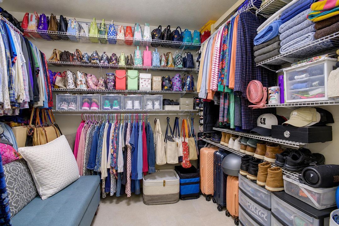 schumann closet