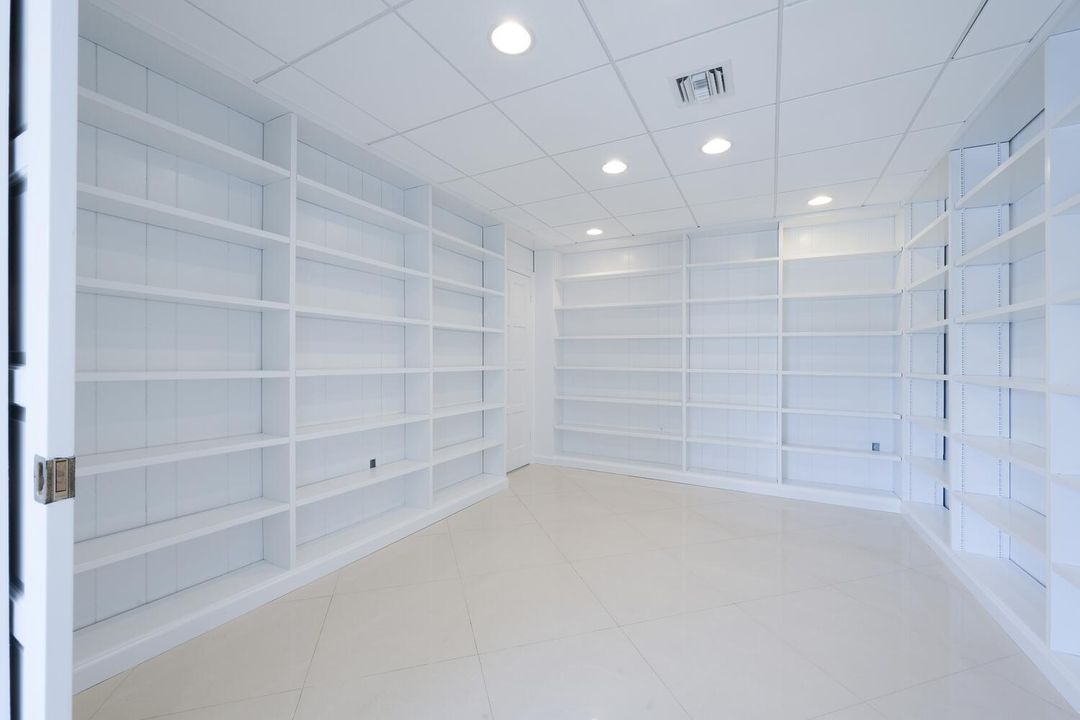 721 US1 Unit 116 North Palm-large-011-01