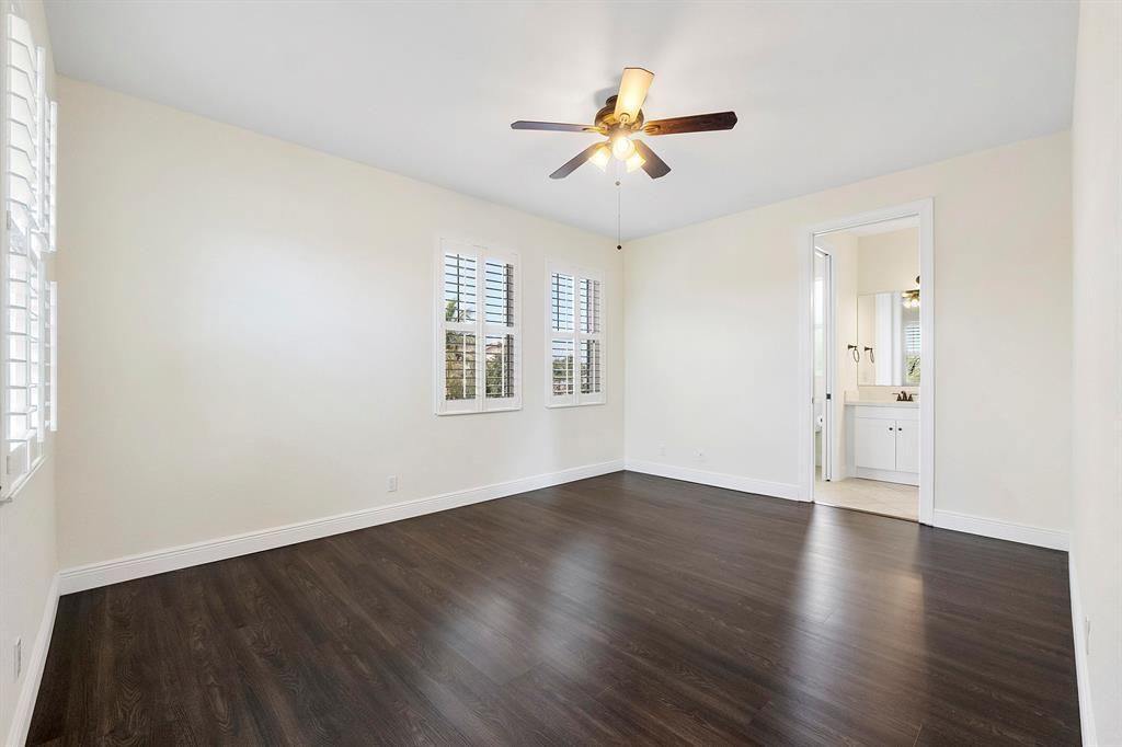 upstairs bedroom 1