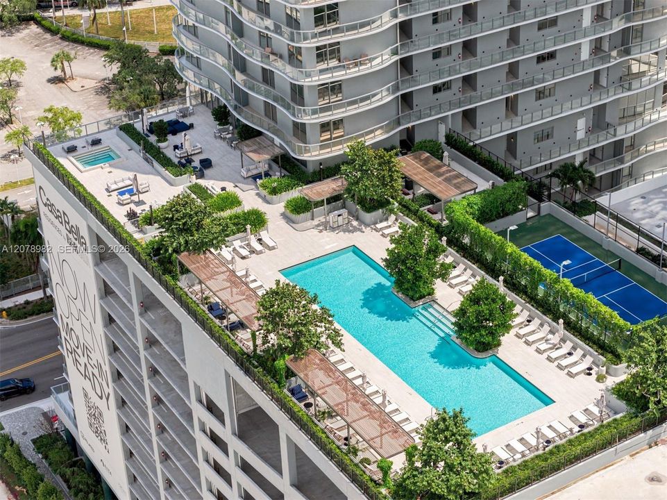 На продажу: $1,550,000 (2 спален, 3 ванн, 1613 Квадратных фут)