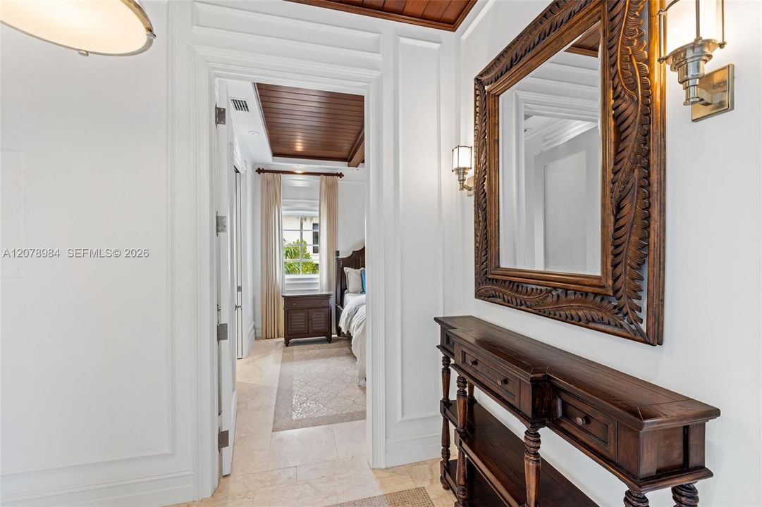 For Rent: $20,000 (1 beds, 1 baths, 670 Square Feet)