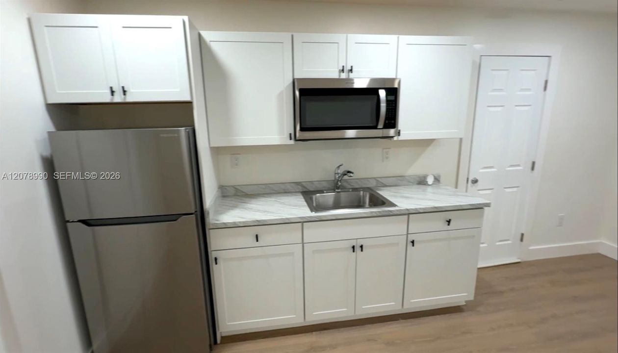 В аренду: $1,450 (0 спален, 1 ванн, 1266 Квадратных фут)